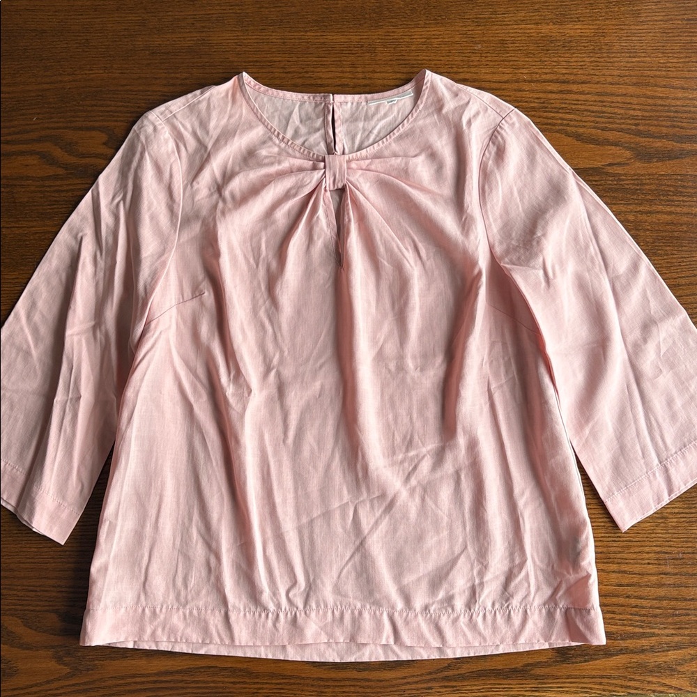 Thought pink bow design pull on lyocel top EUC